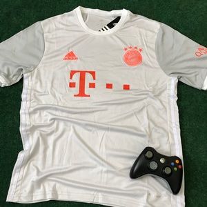 BAYERN MUNICH AWAY JERSEY 20/21